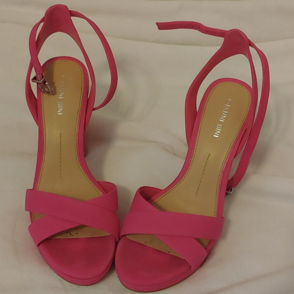 Veeniz Vegan Leather 4 Inch Gianni Bini Heels